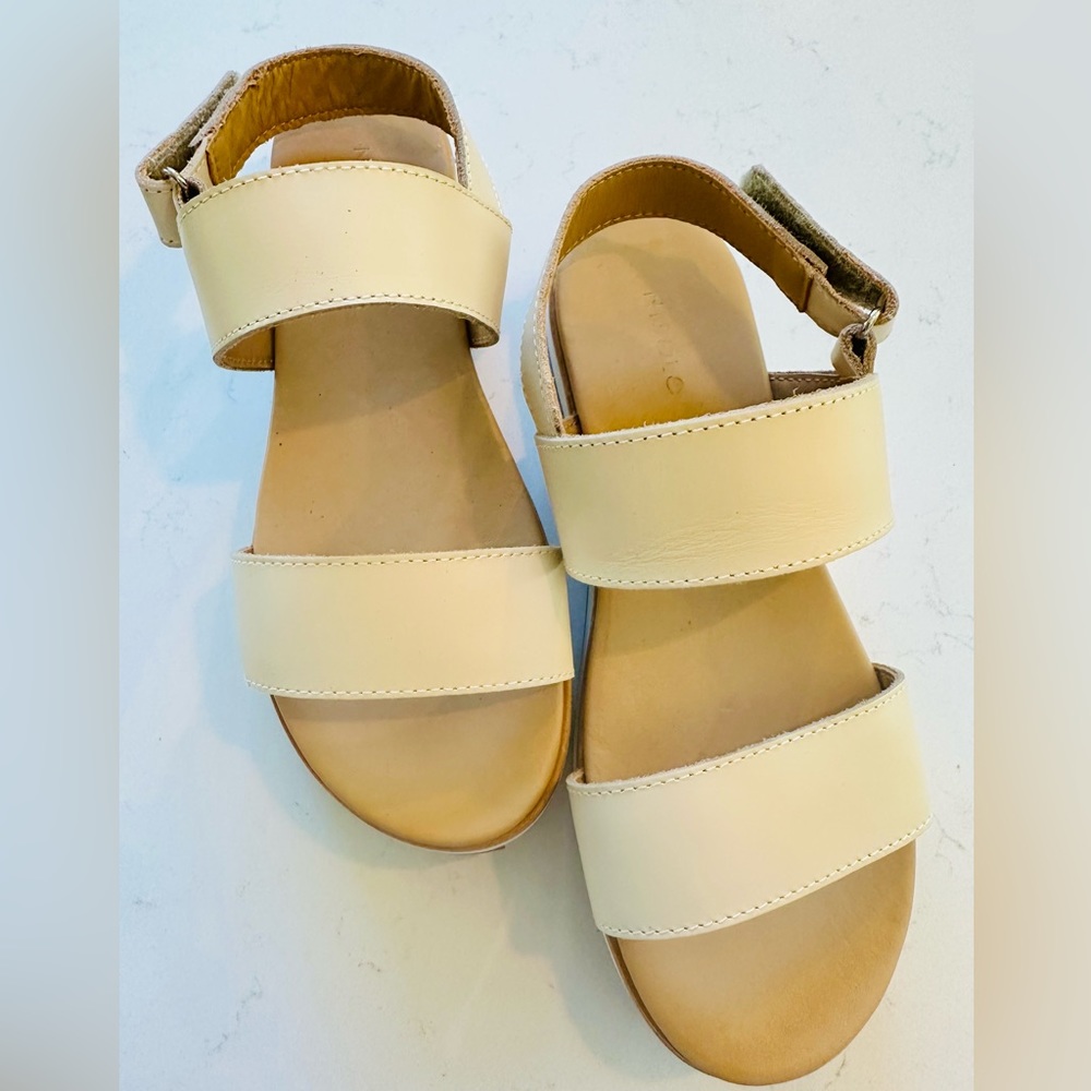 Nisolo Bone Colored, Go-To Flatform Sandal, Size 7
